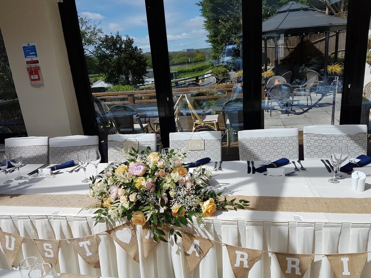 The Old Barn Inn Newport  Ngoại thất bức ảnh