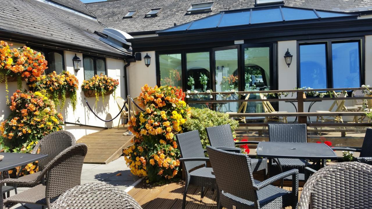 The Old Barn Inn Newport  Ngoại thất bức ảnh