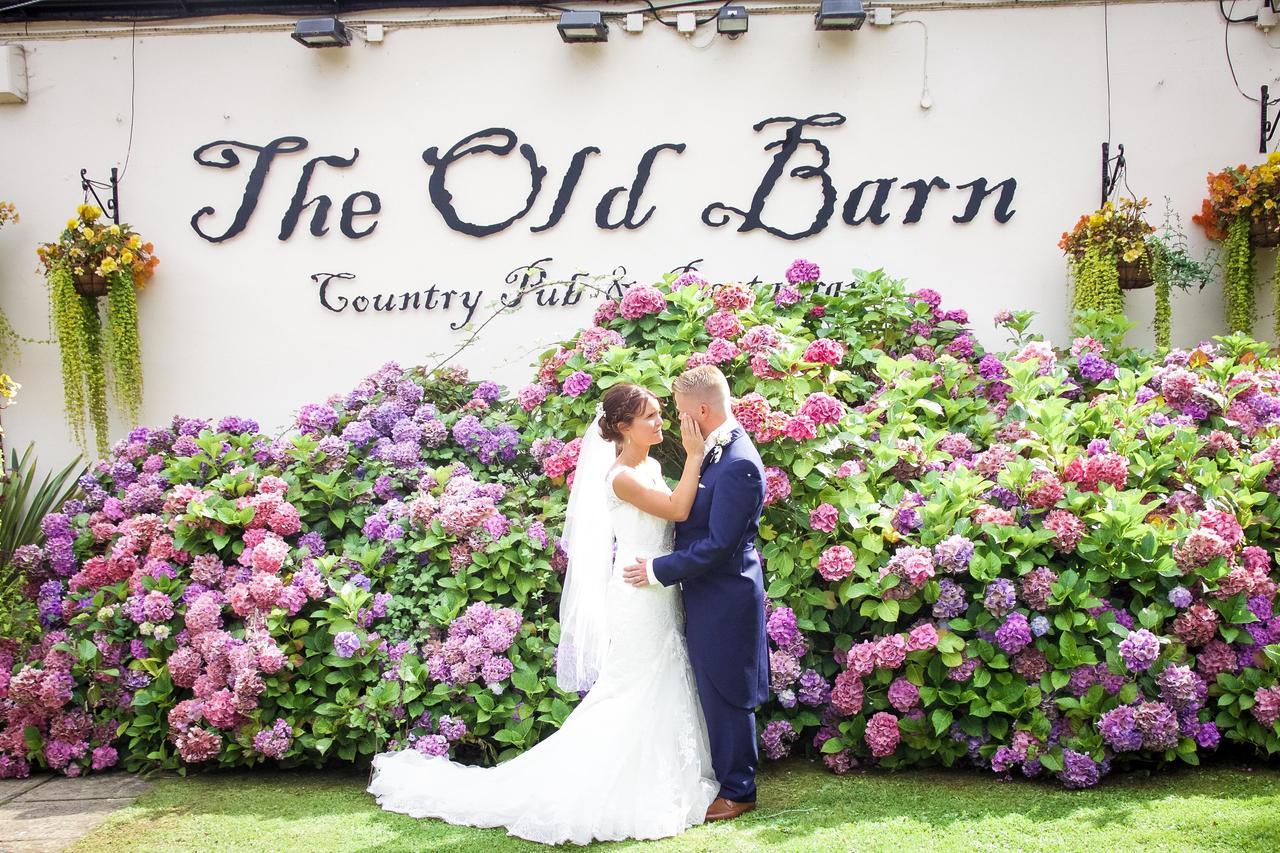 The Old Barn Inn Newport  Ngoại thất bức ảnh